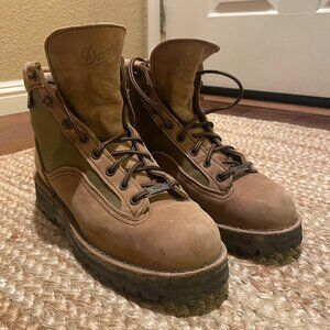 Danner Light II Womens Size 8